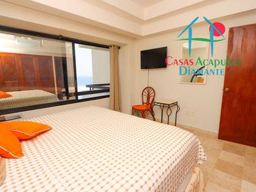 Departamento de playa. Terraza con vista al mar