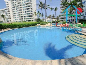 Departamento de playa. Terraza con vista al mar
