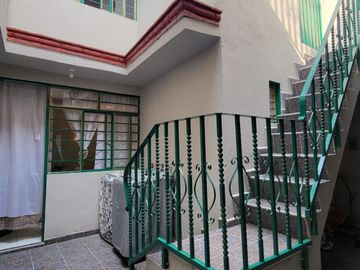 Amplia Casa en Venta en Col. Rancho Las Nieves Chimalhuacan Edo Mex.