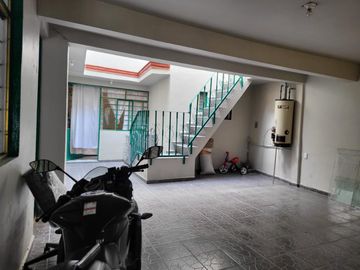 Amplia Casa en Venta en Col. Rancho Las Nieves Chimalhuacan Edo Mex.