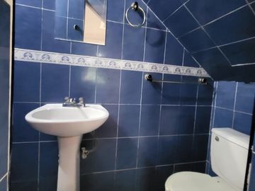 Amplia Casa en Venta en Col. Rancho Las Nieves Chimalhuacan Edo Mex.