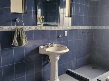 Amplia Casa en Venta en Col. Rancho Las Nieves Chimalhuacan Edo Mex.