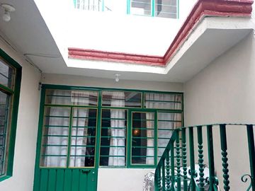 Amplia Casa en Venta en Col. Rancho Las Nieves Chimalhuacan Edo Mex.