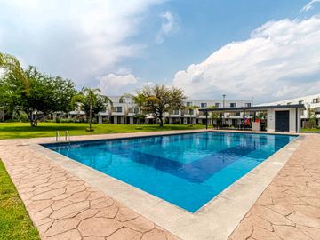 Casas en venta con alberca y amenidades al aire libre a 5 minutos del Club de Golf en Cuernavaca, Morelos