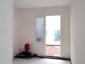 Rumah 2 Lantai Luas 286 di Sulfat Utara Blimbing kota Malang
