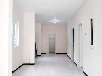 Rumah 2 Lantai Luas 286 di Sulfat Utara Blimbing kota Malang