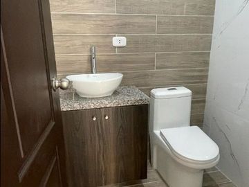 HERMOSOS DEPARTAMENTOS URB. PRIVADA CERRO COLORADO