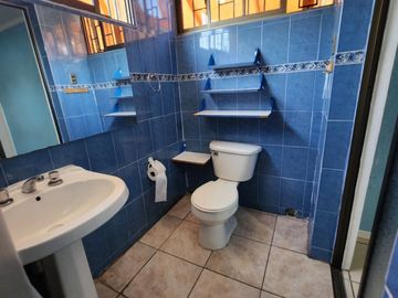 Casa Muy Bien Cuidada En Villa Santa Elena, Macul