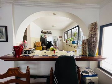 RENTA AMPLIA CASA DUPLEX EN SANTA URSULA