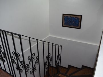 RENTA AMPLIA CASA DUPLEX EN SANTA URSULA