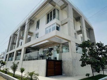 DEPARTAMENTO DÚPLEX EN PUNTA HERMOSA,(TEMPORADA VERANO 2025)