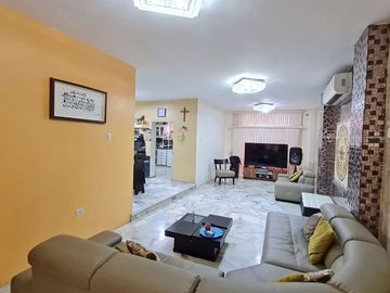 Venta de Casa de 7 dormitorios en el sector La Garzota, Norte de Guayaquil cerca a la Cooperativa JEP