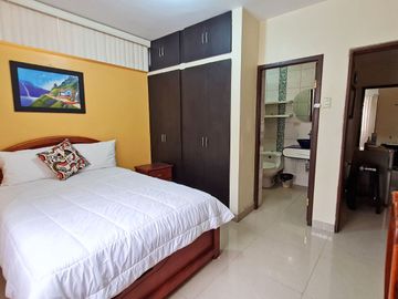 Venta de Casa de 7 dormitorios en el sector La Garzota, Norte de Guayaquil cerca a la Cooperativa JEP
