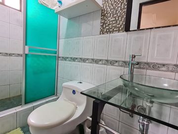 Venta de Casa de 7 dormitorios en el sector La Garzota, Norte de Guayaquil cerca a la Cooperativa JEP