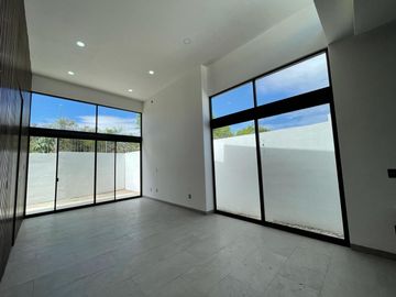 Casa Nueva en Venta de Una Planta en Valles del Molino. León, Guanajuato.
