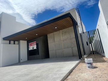 Casa Nueva en Venta de Una Planta en Valles del Molino. León, Guanajuato.