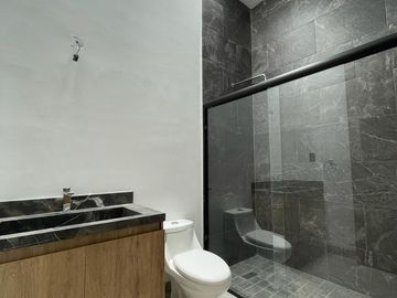 Casa Nueva en Venta de Una Planta en Valles del Molino. León, Guanajuato.