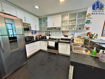 Bella Casa - Remodelada - Urb. El Rosedal - Miraflores - con Jardin/ ASCENSOR /  Dpto Independiente