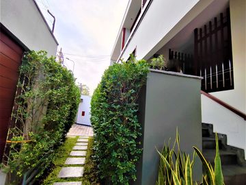 Bella Casa - Remodelada - Urb. El Rosedal - Miraflores - con Jardin/ ASCENSOR /  Dpto Independiente