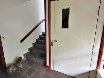 Bella Casa - Remodelada - Urb. El Rosedal - Miraflores - con Jardin/ ASCENSOR /  Dpto Independiente