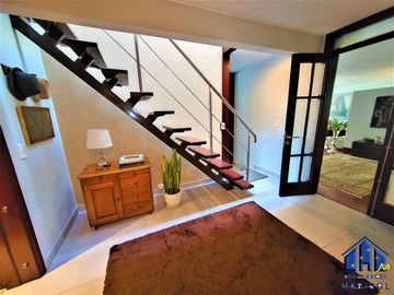 Bella Casa - Remodelada - Urb. El Rosedal - Miraflores - con Jardin/ ASCENSOR /  Dpto Independiente