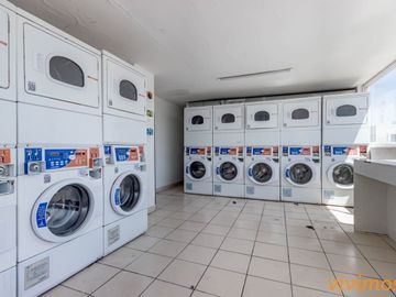 1 Dormitorio + 1 Baño en Santiago Centro, Metro Irarrázaval.
