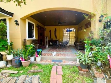 4 Bedroom House and Lot For Sale in Don Antonio Royale Estates, Quezon City