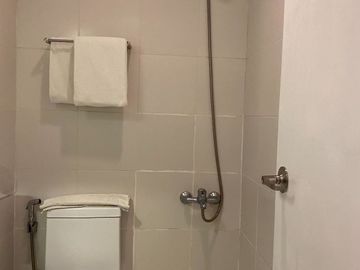 Affordable Condotel Studio Unit with Spacious Balcony For Sale in La Bella Boutique Hotel, Tagaytay
