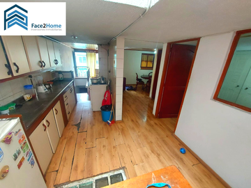 CASA EN VENTA TRES PISOS EXCELENTE UBICACIÓN