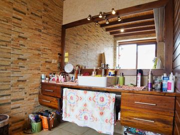 Casa rustica av 12 de octubre Cuenca, 4 habitaciones