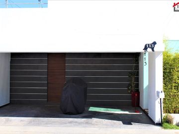 VENTA DE HERMOSA CASA EN FRACCIONAMIENTO VALLE DE ALBAR CERCA DEL BLVRD. G. BONFIL