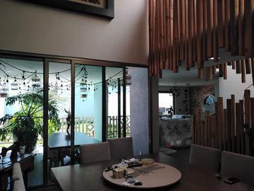 VENTA DE HERMOSA CASA EN FRACCIONAMIENTO VALLE DE ALBAR CERCA DEL BLVRD. G. BONFIL