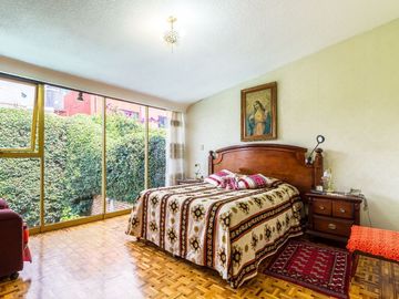 VENTA DE CASA EN VILLA COAPA CON ESPACIOS AMPLIOS Y EXCELENTE ILUMINACIÓN