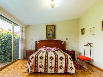 VENTA DE CASA EN VILLA COAPA CON ESPACIOS AMPLIOS Y EXCELENTE ILUMINACIÓN