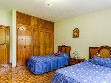 VENTA DE CASA EN VILLA COAPA CON ESPACIOS AMPLIOS Y EXCELENTE ILUMINACIÓN