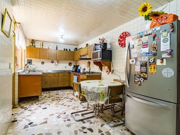 VENTA DE CASA EN VILLA COAPA CON ESPACIOS AMPLIOS Y EXCELENTE ILUMINACIÓN