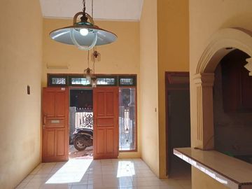 Rumah Hook Siap Huni Dekat Tol Desari Area Pancoran Mas Depok