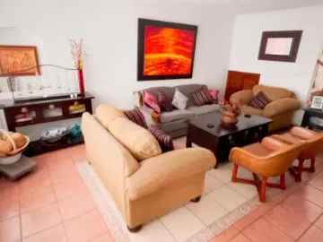 CASA EN VENTA EN PEDREGAL SANTA URSULA