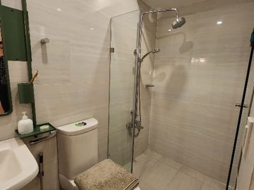 Pasig Studio by Ayala - The Travertine in Portico