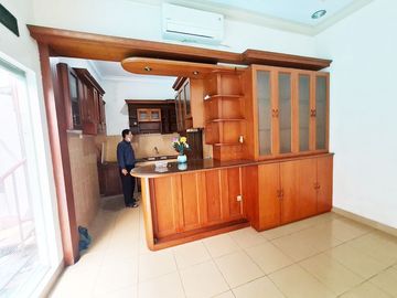 Rumah Disewakan di Cempaka Putih Tengah (Taman Solo)