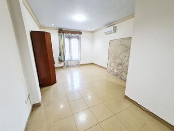 Rumah Disewakan di Cempaka Putih Tengah (Taman Solo)