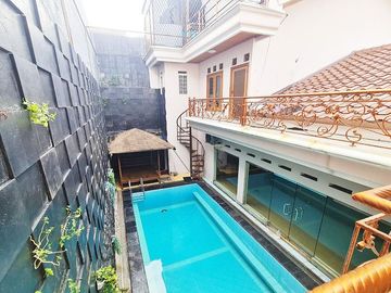 Rumah Disewakan di Cempaka Putih Tengah (Taman Solo)