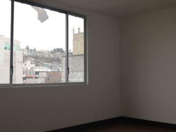 BAJÓ DE PRECIO!! OFICINA-CONSULTORIO-MINIDEPARTAMENTO EN VENTA!!