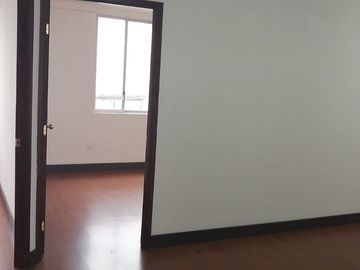 BAJÓ DE PRECIO!! OFICINA-CONSULTORIO-MINIDEPARTAMENTO EN VENTA!!