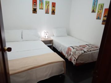 OPORTUNIDAD VENTA CASA CON 5 APARTAESTUDIOS PARA INVERSIONISTA - VERSALLES NORTE DE CALI