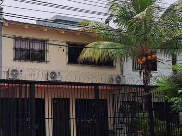 OPORTUNIDAD VENTA CASA CON 5 APARTAESTUDIOS PARA INVERSIONISTA - VERSALLES NORTE DE CALI