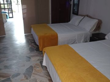 OPORTUNIDAD VENTA CASA CON 5 APARTAESTUDIOS PARA INVERSIONISTA - VERSALLES NORTE DE CALI