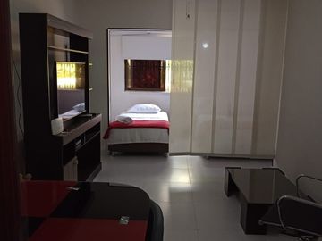 OPORTUNIDAD VENTA CASA CON 5 APARTAESTUDIOS PARA INVERSIONISTA - VERSALLES NORTE DE CALI