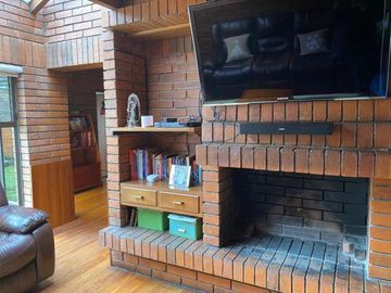 Excelente propiedad en venta con 976m2T Calle Los Álamos y Av. Ordóñez Lasso