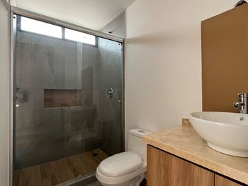 CASA EN VENTA EN LOMAS DE ANGELOPOLIS II